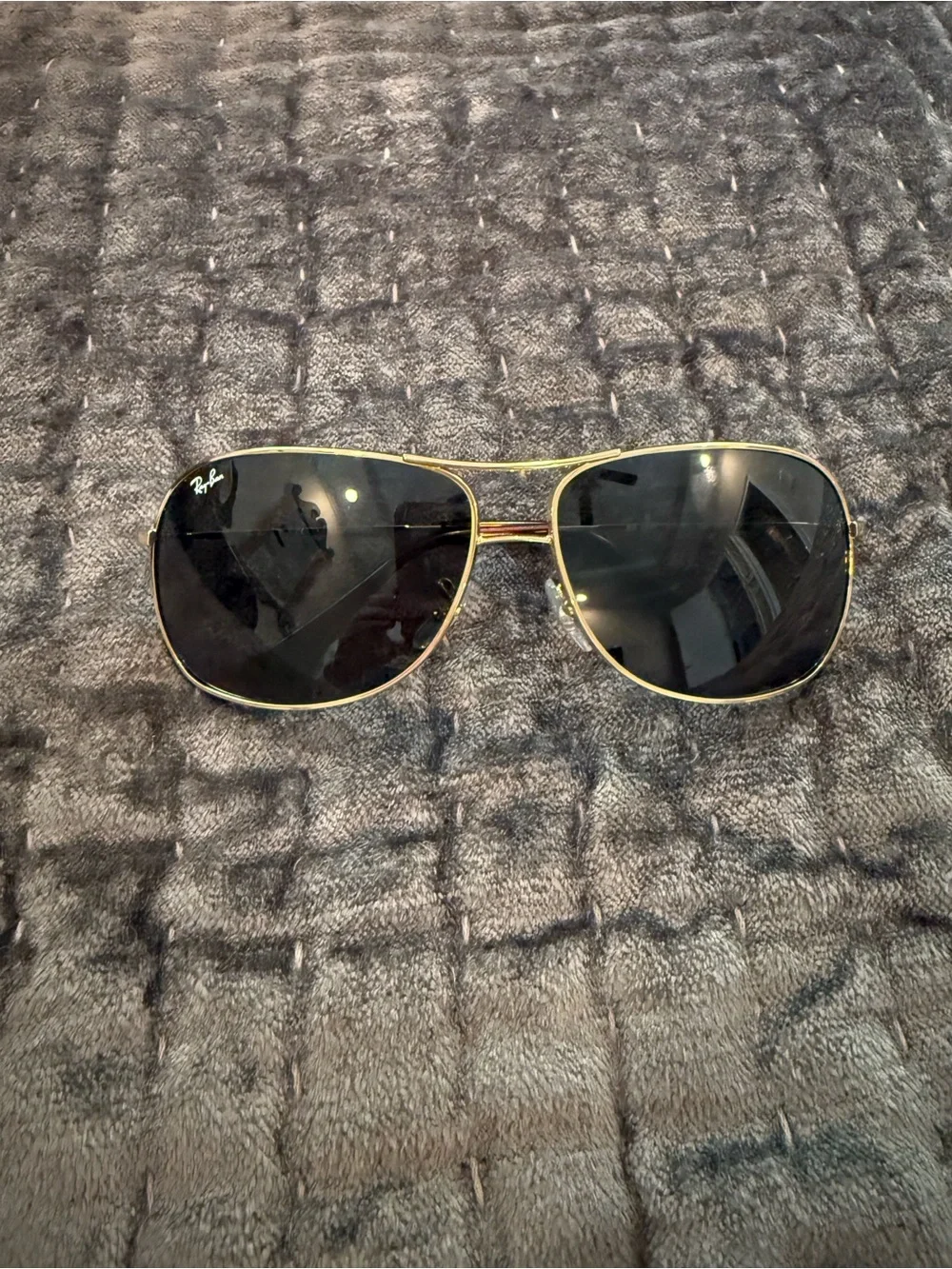Ray-Ban Gold Frame Sunglasses with Black Lenses - Picture 1 of 2